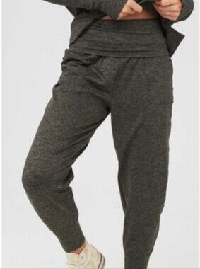 Aerie Offline Green Hugger Joggers Size Small